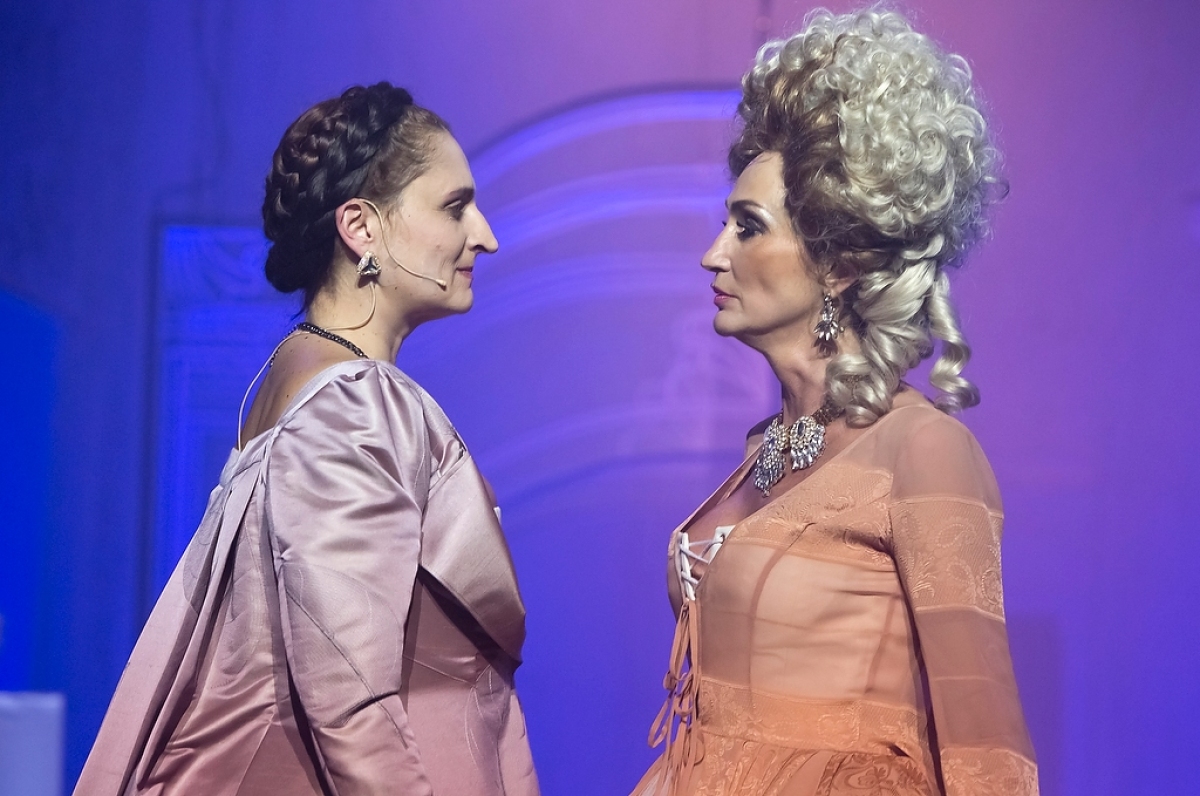 MADAME DE POMPADOUR  L.Vrablicova  Kralovna Maria Lesczinska  S.Sklovska  fot Rene Mikoe
