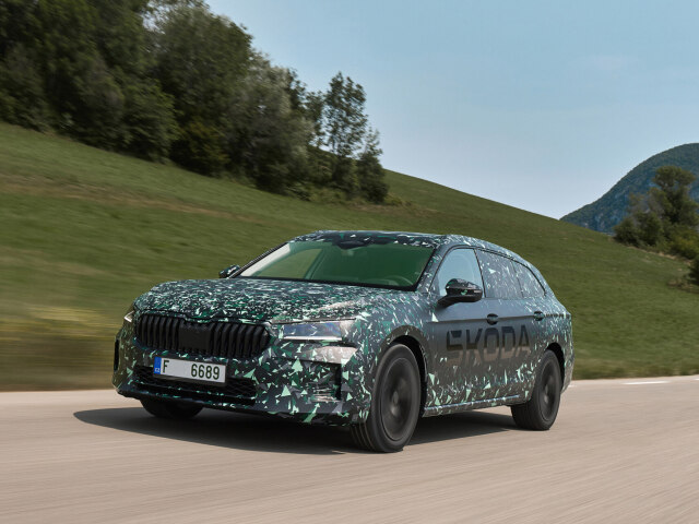 Nová Škoda Superb 4. generácie (2023)