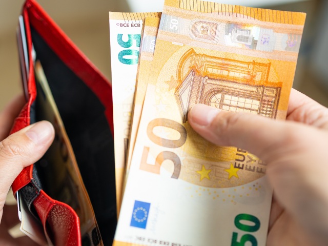 peniaze, peňaženka, hotovosť