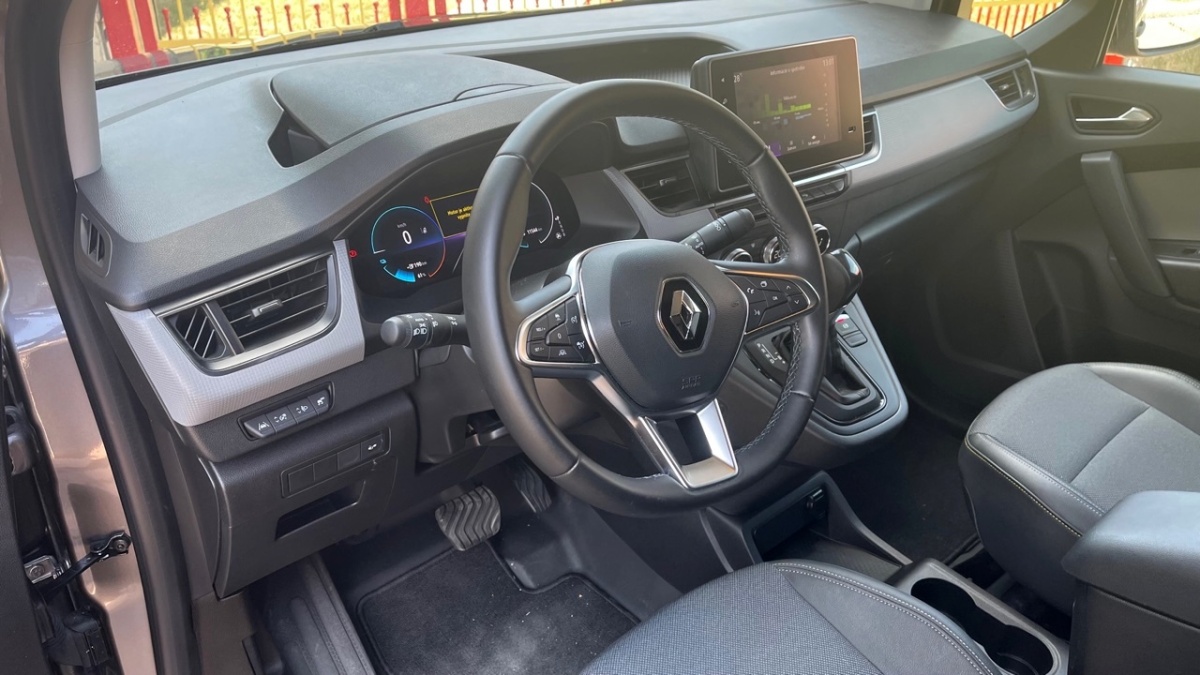 Renault Kangoo E-Tech (2023)
