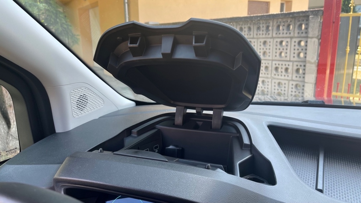 Renault Kangoo E-Tech (2023)