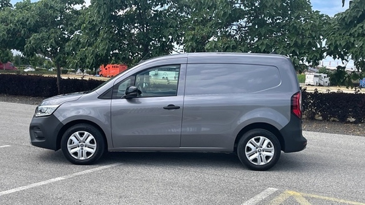 Renault Kangoo E-Tech (2023)