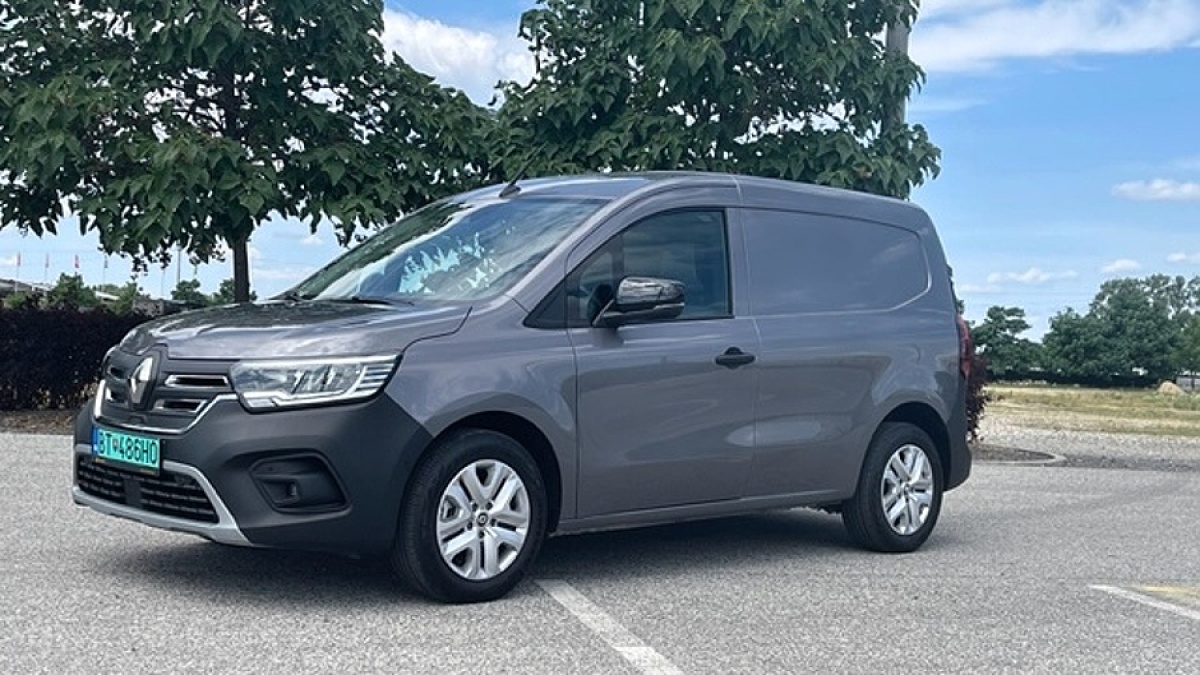 Renault Kangoo E-Tech (2023)