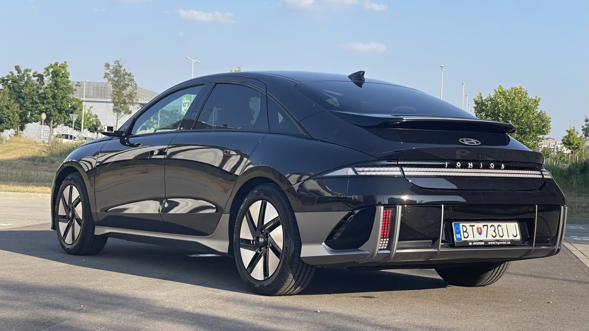 Hyundai Ioniq 6