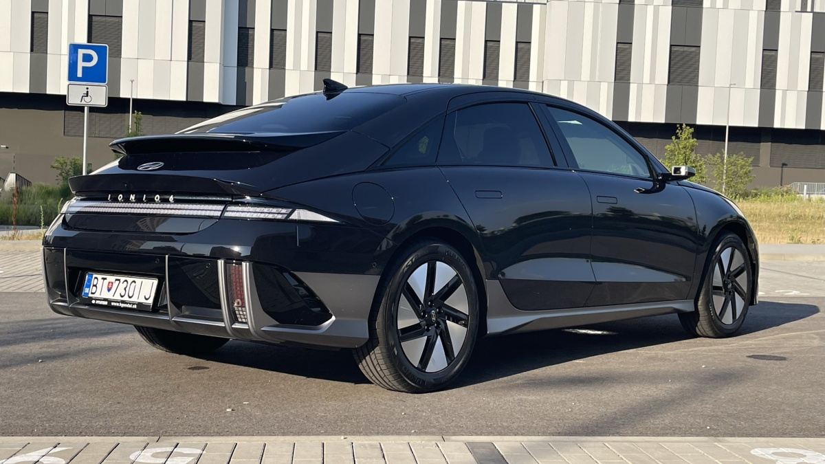 Hyundai Ioniq 6