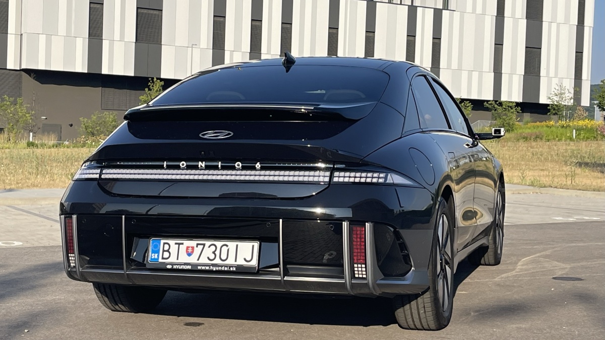 Hyundai Ioniq 6