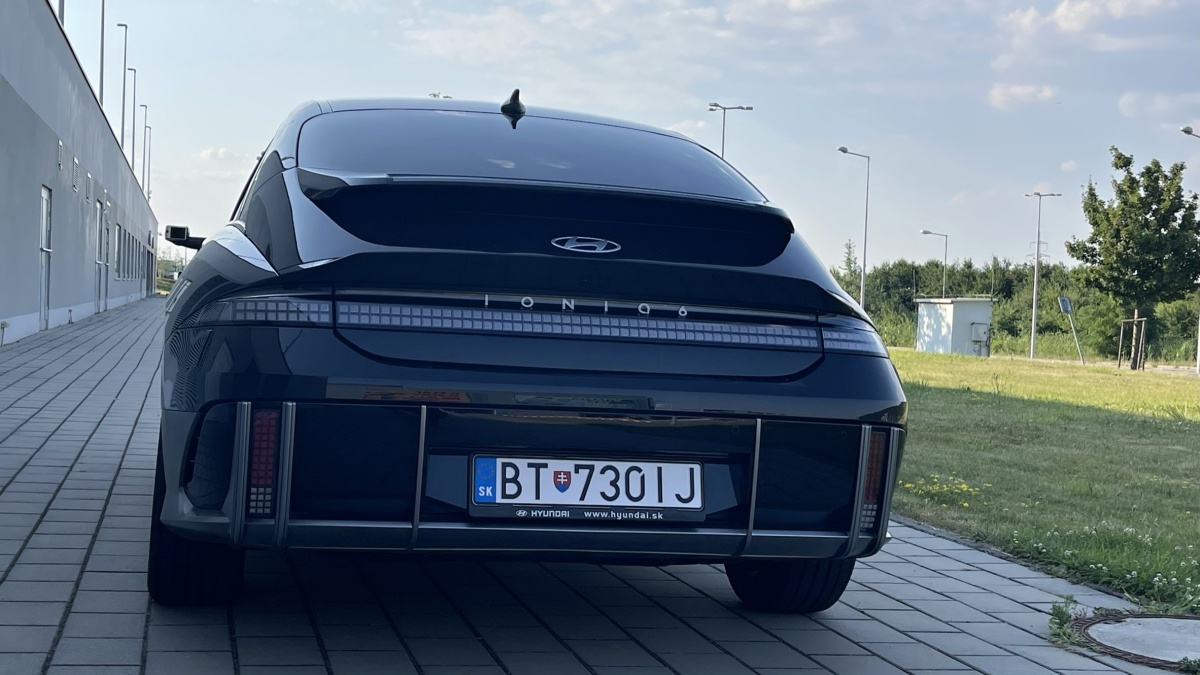 Hyundai Ioniq 6