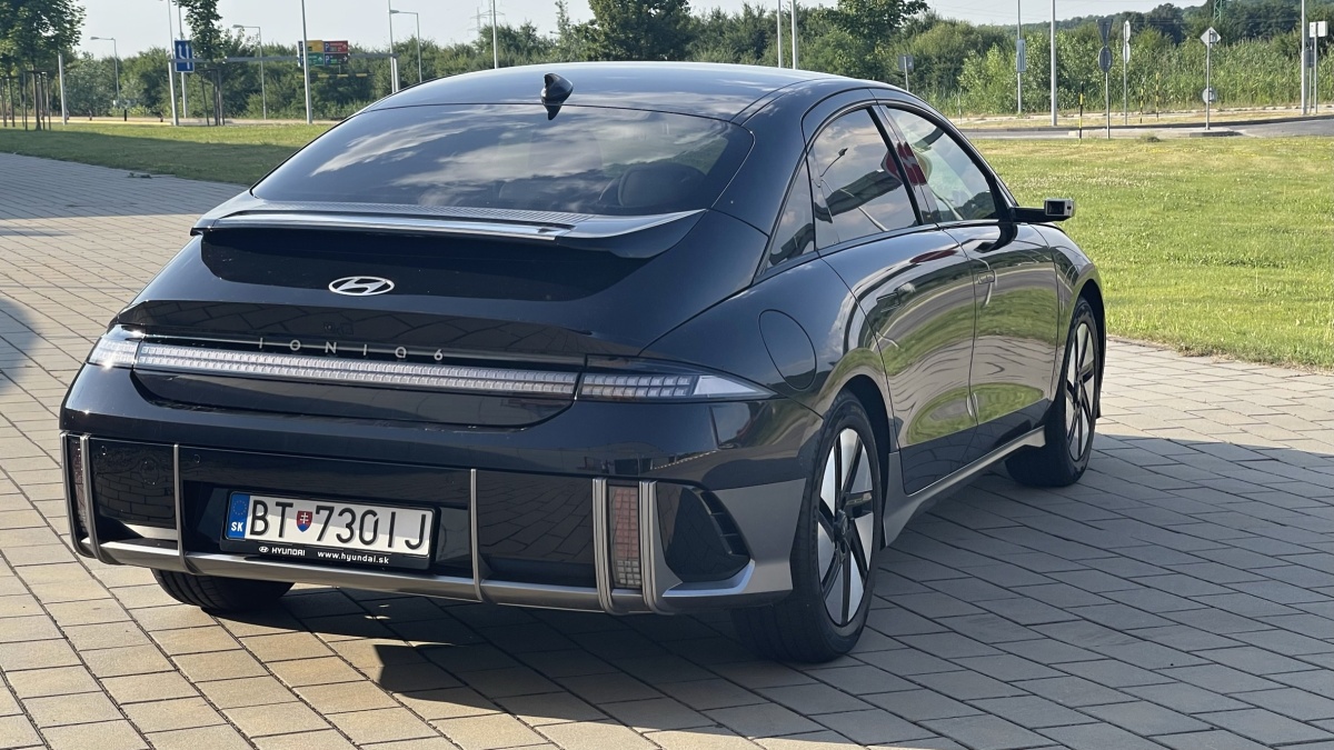 Hyundai Ioniq 6