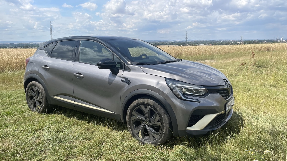 Renault Captur E-Tech (2023)