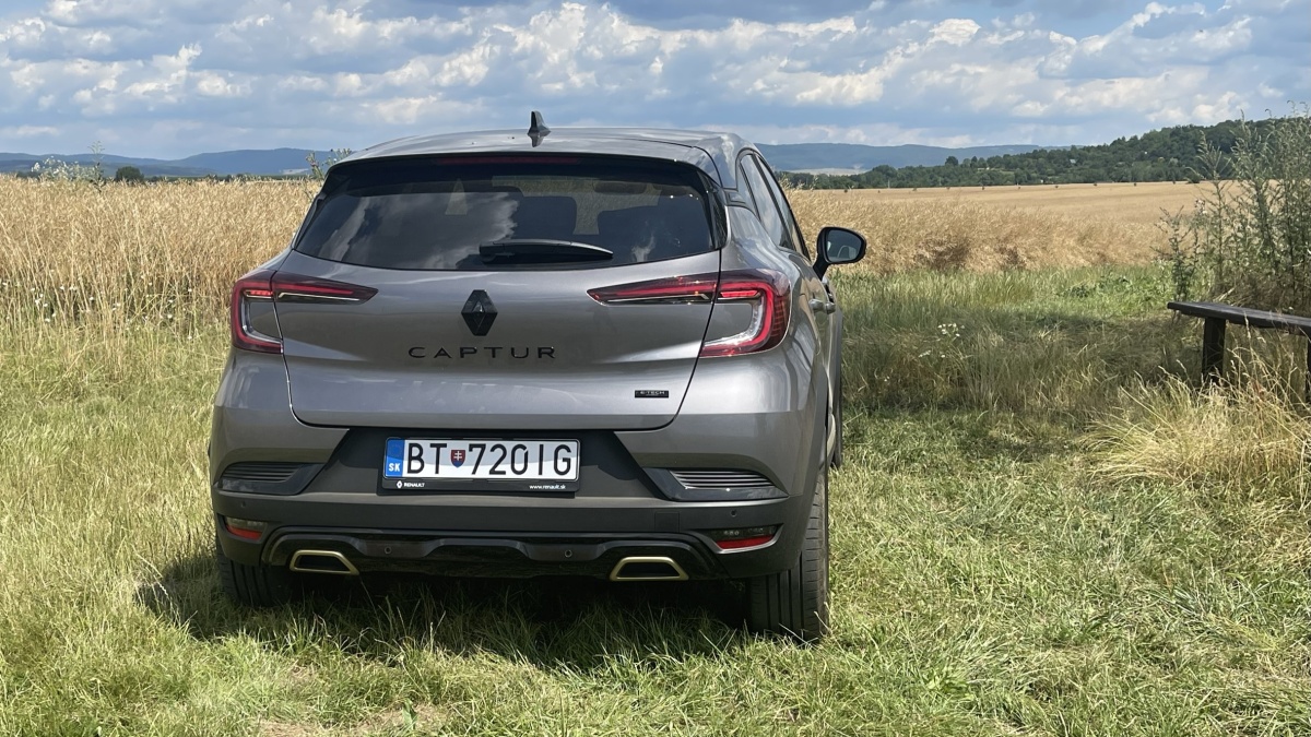 Renault Captur E-Tech (2023)