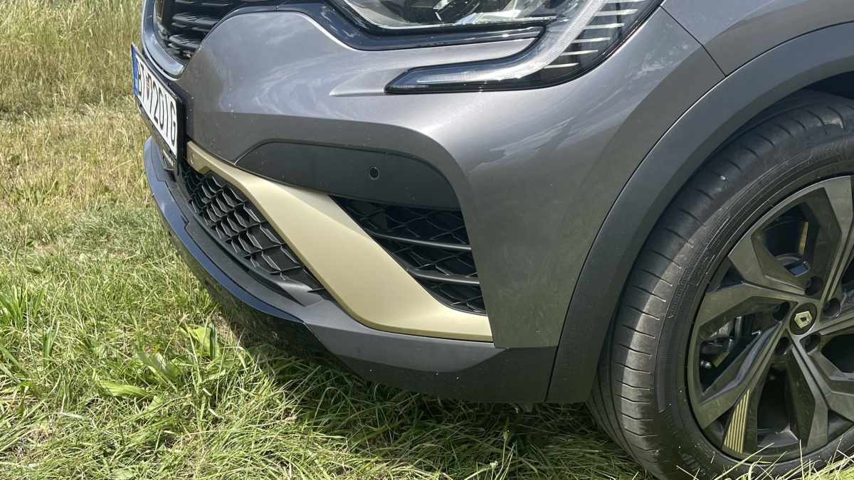 Renault Captur E-Tech (2023)