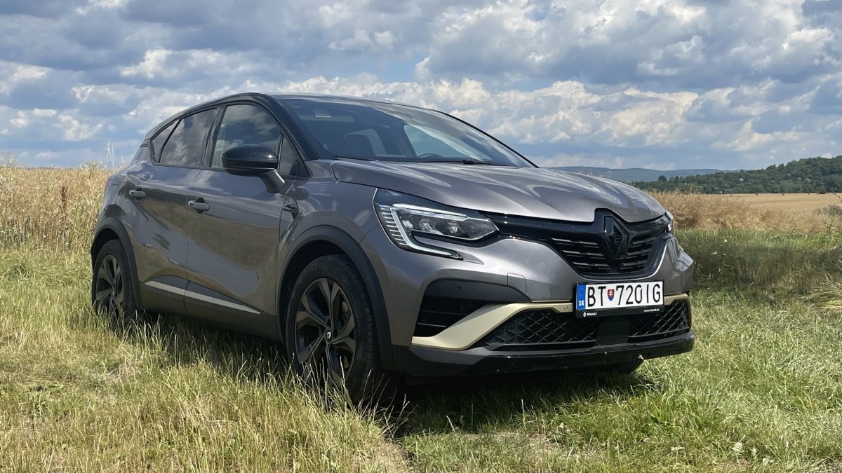 Renault Captur E-Tech (2023)