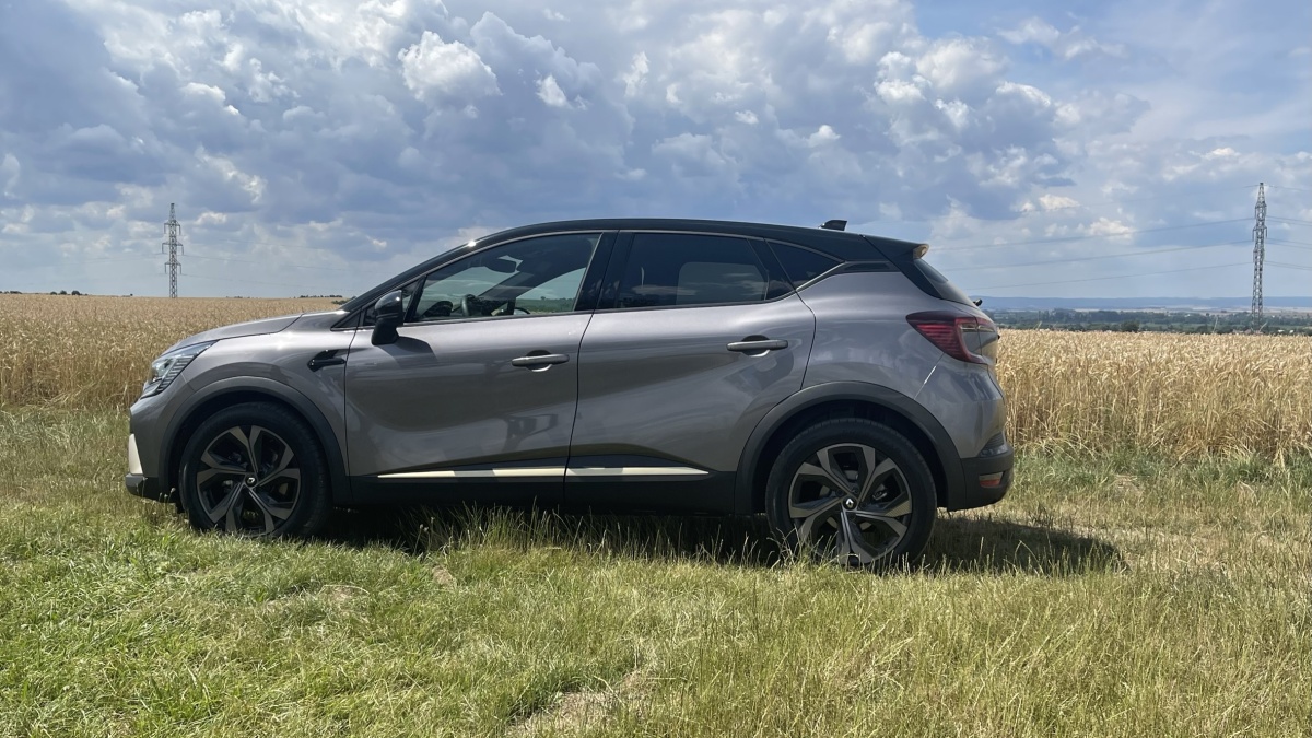 Renault Captur E-Tech (2023)