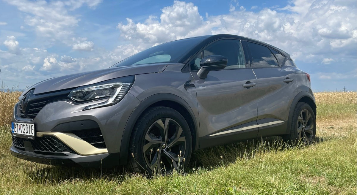 Renault Captur E-Tech (2023)