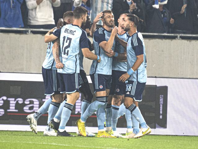 SR Bosna futbal LM 2. predkolo Slovan Mostar BAX