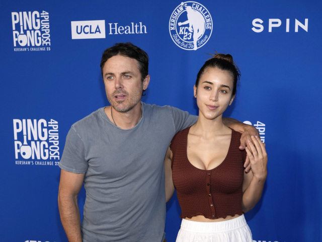 Casey Affleck a jeho partnerka Caylee Cowan