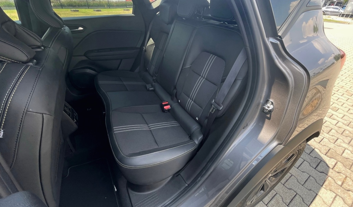 Renault Captur E-Tech Engineered (2023)