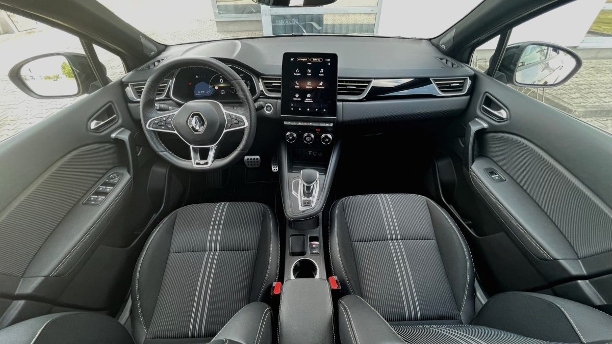 Renault Captur E-Tech Engineered (2023)