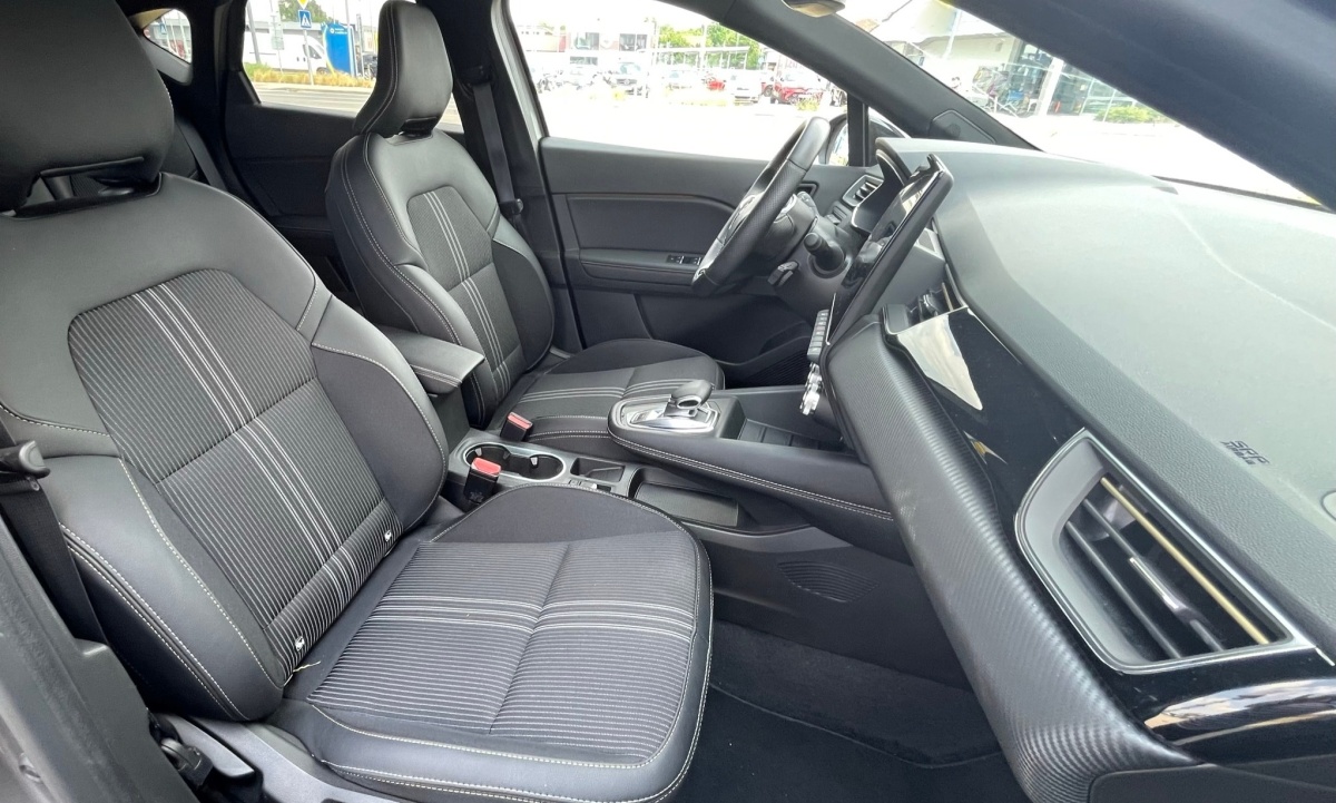Renault Captur E-Tech Engineered (2023)
