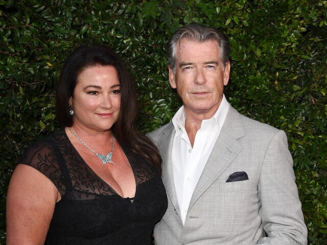 Pierce Brosnan a jeho manželka  Keely Shaye Brosnan.