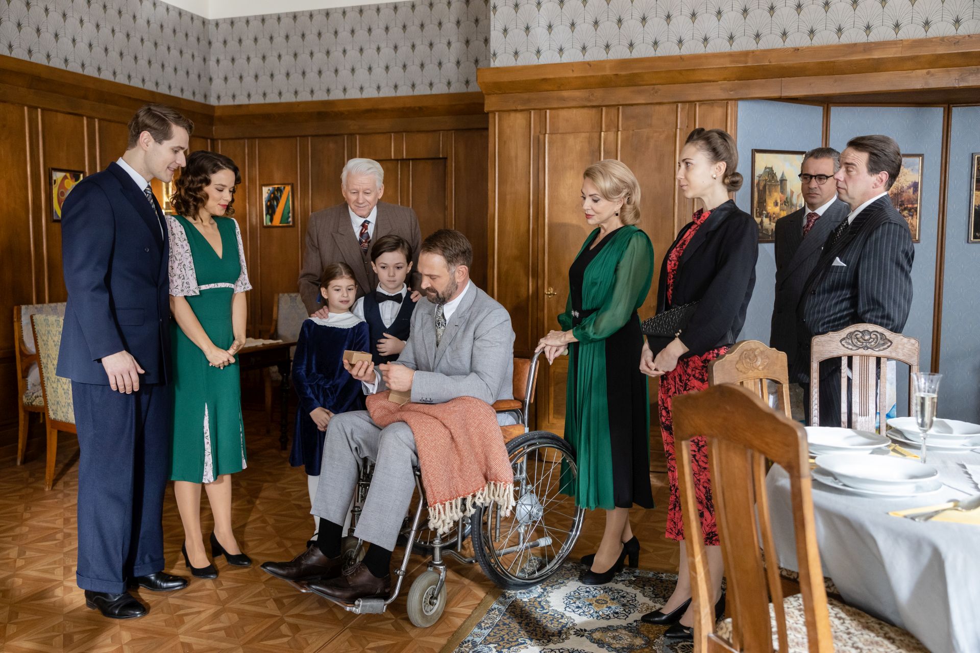 Tomáš Maštalír stvárnil Leopolda Kučeru v prvých dvoch sériách seriálu Dunaj, k vašim službám.