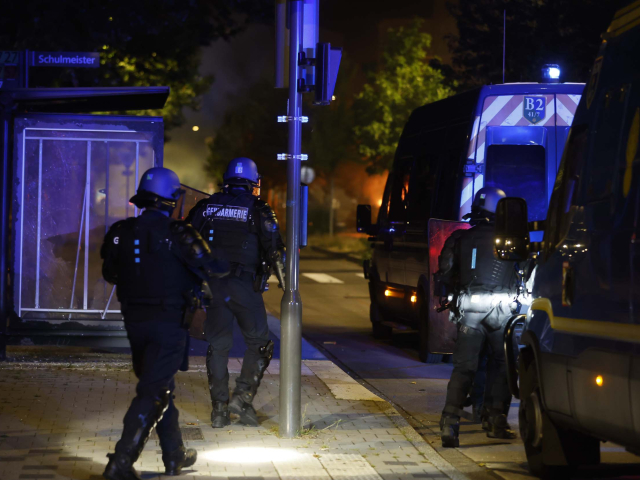 polícia francúzsko