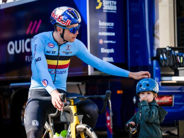 Van Aert MS Glasgow