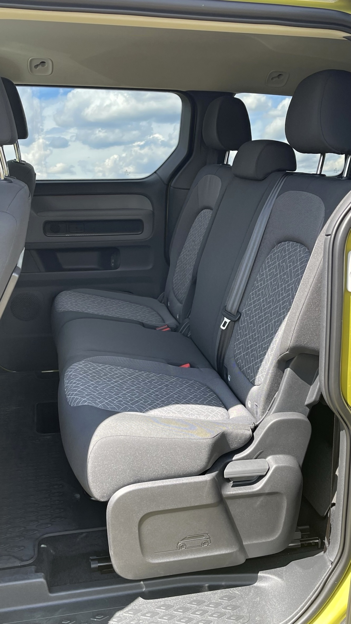 VW ID-Buzz Pro (2023)