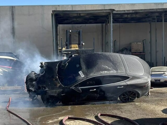 Tesla Model S - požiar po troch mesiacoch