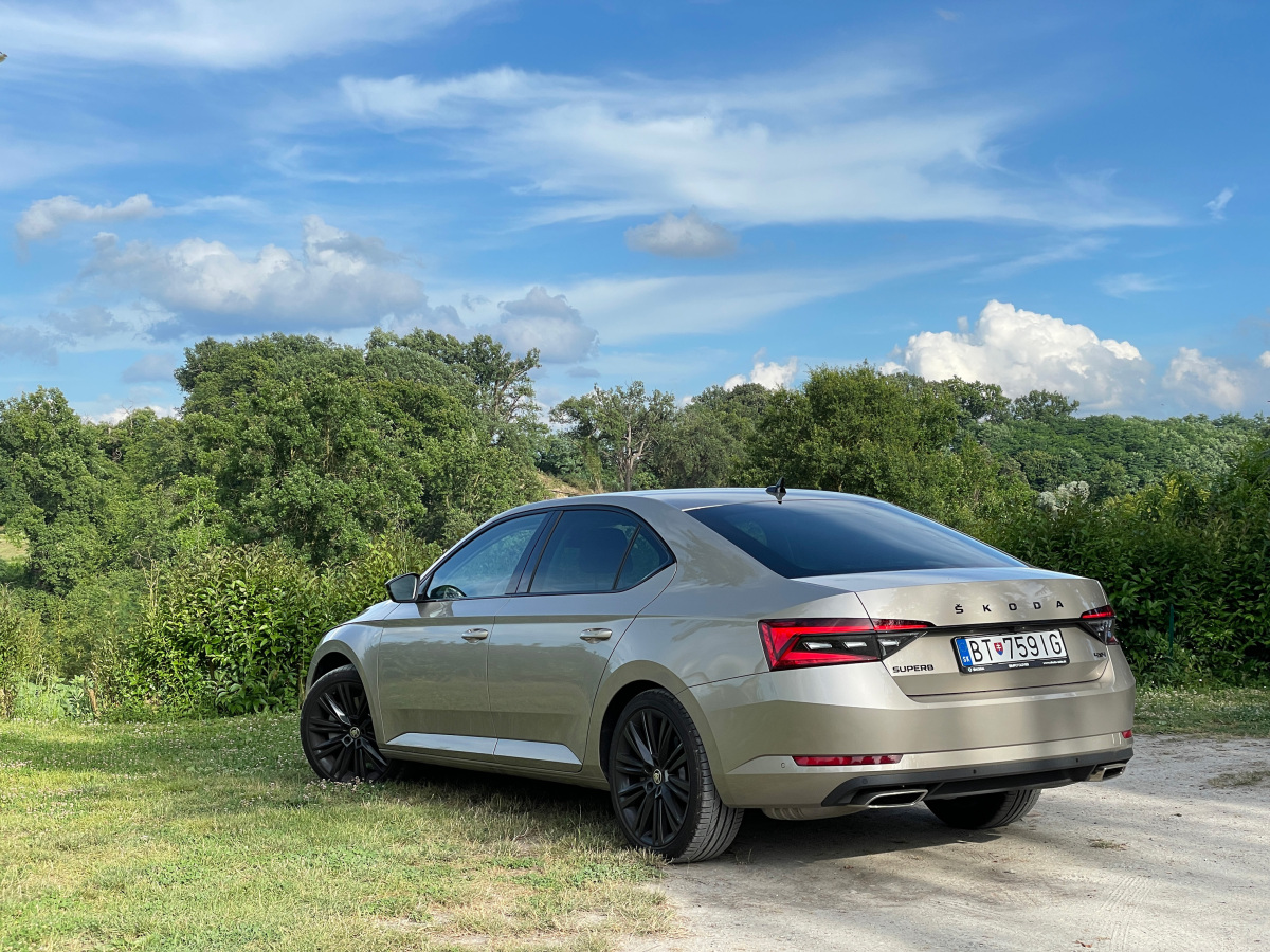 Škoda Superb 2,0 TSI 7DSG 4x4 - 2023