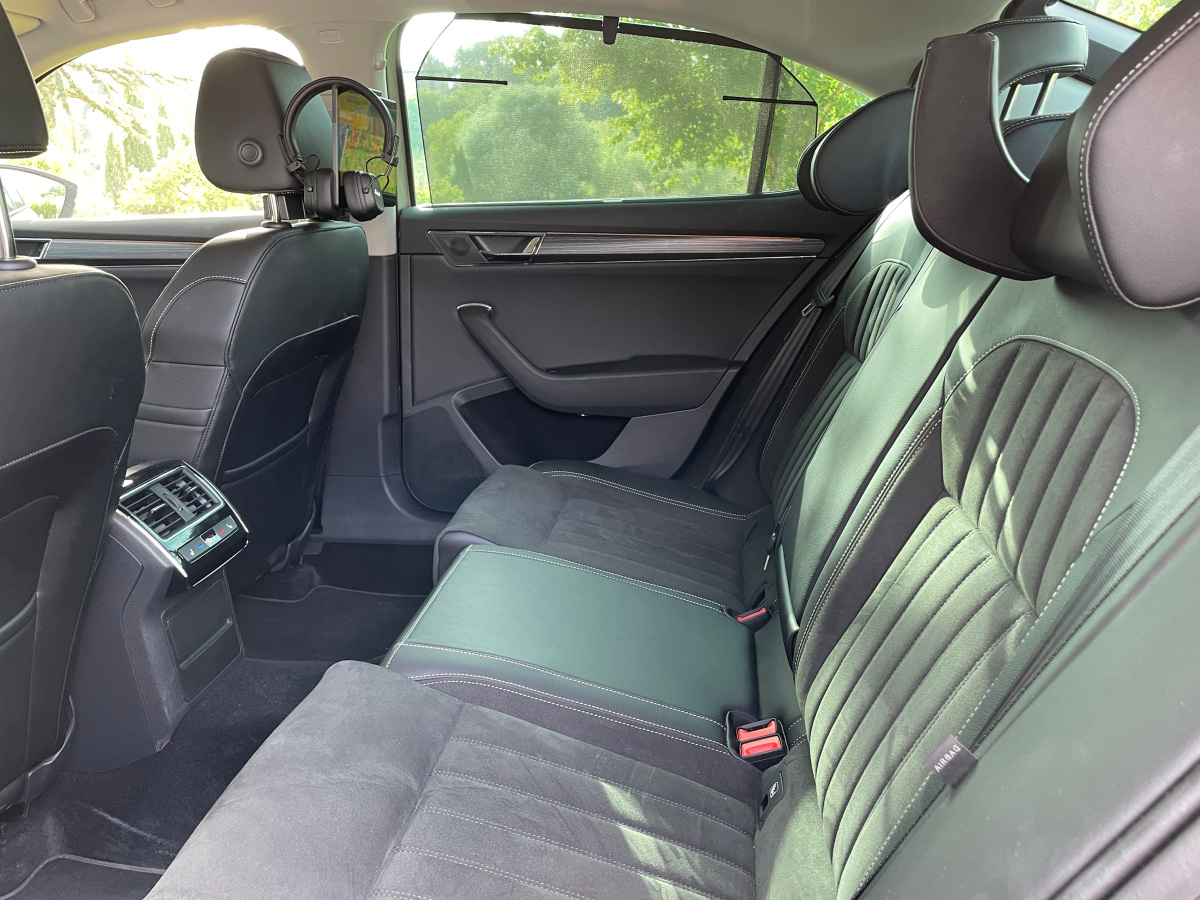 Škoda Superb 2,0 TSI DSG 4x4