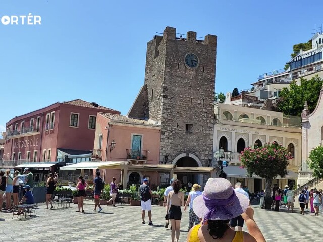 NEPOUZ, Taormina, Sicília, mReportér