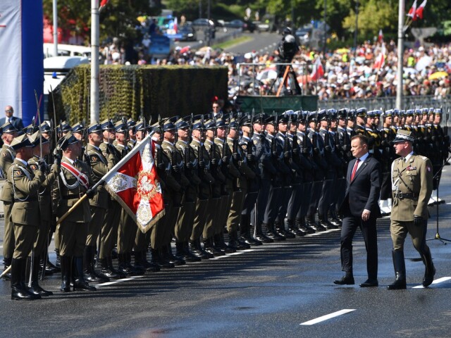 vojenska prehliadka varsava Blasczczak