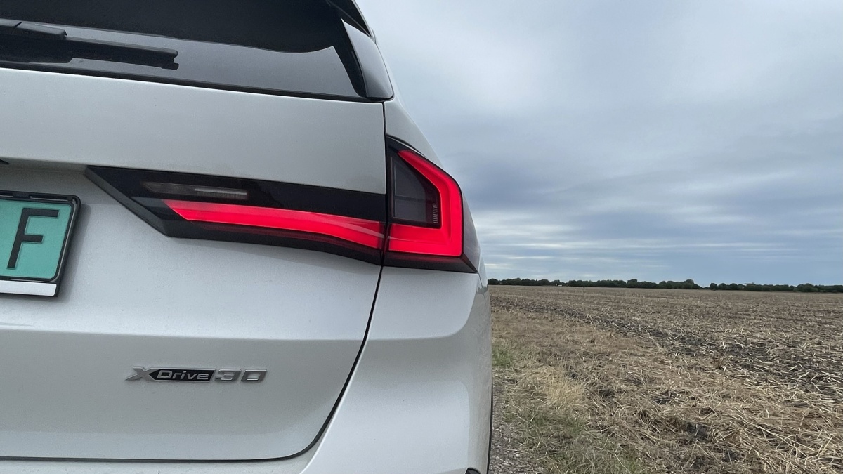 BMW iX1 xDrive30 (2023)