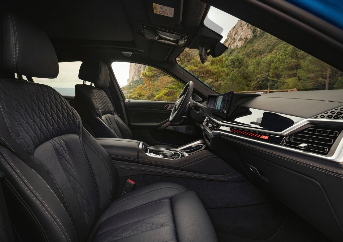 BMW X6 M60i 11