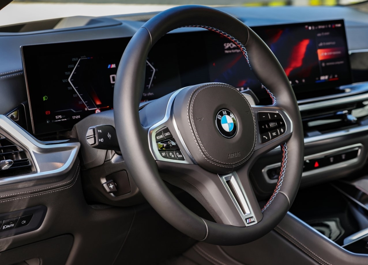 BMW X6 M60i 17