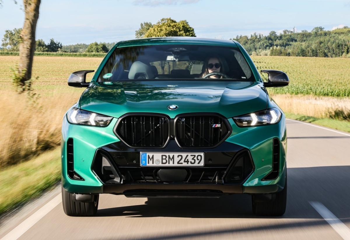 BMW X6 M60i 6