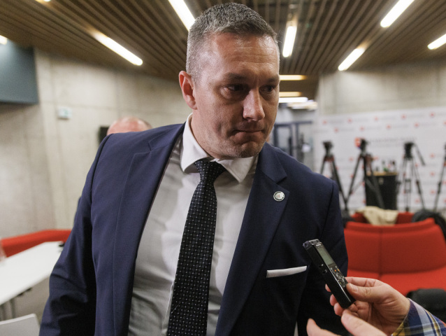 michal aláč, SIS