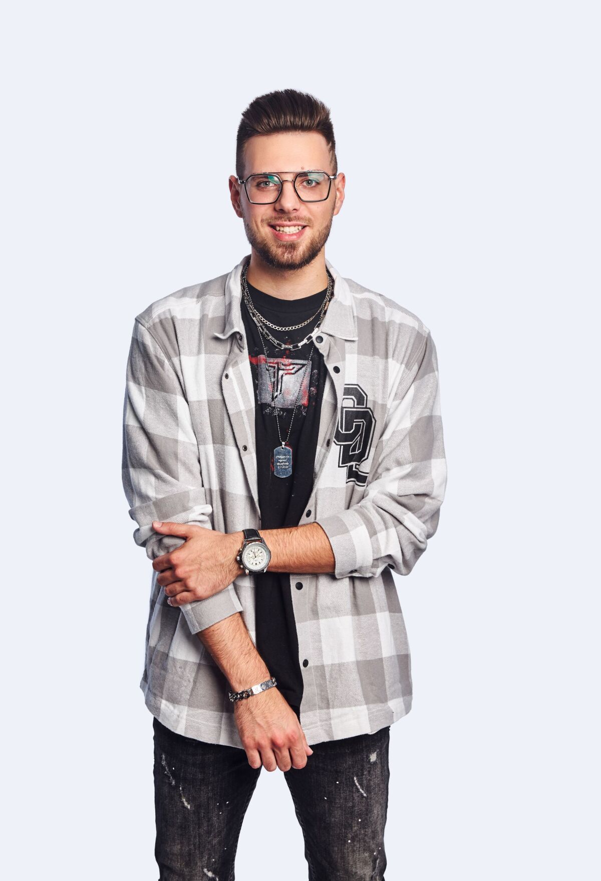 TIMOTEJ PUCHOŇ, farma 15,