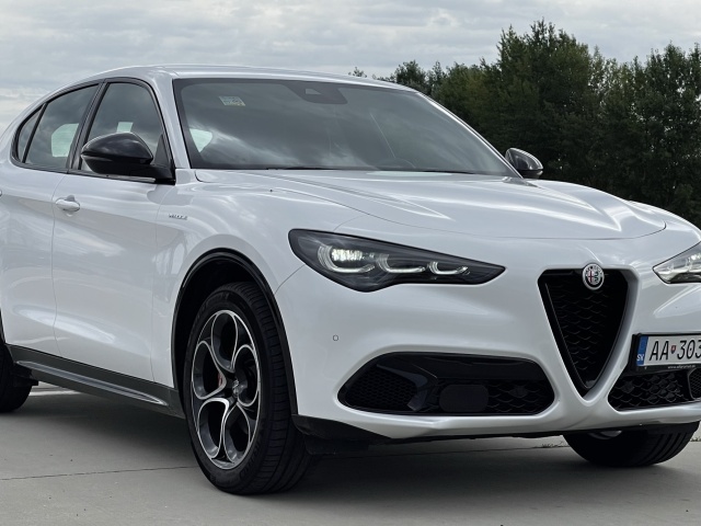 Alfa Romeo Stelvio 2.0 Turbo (2023)