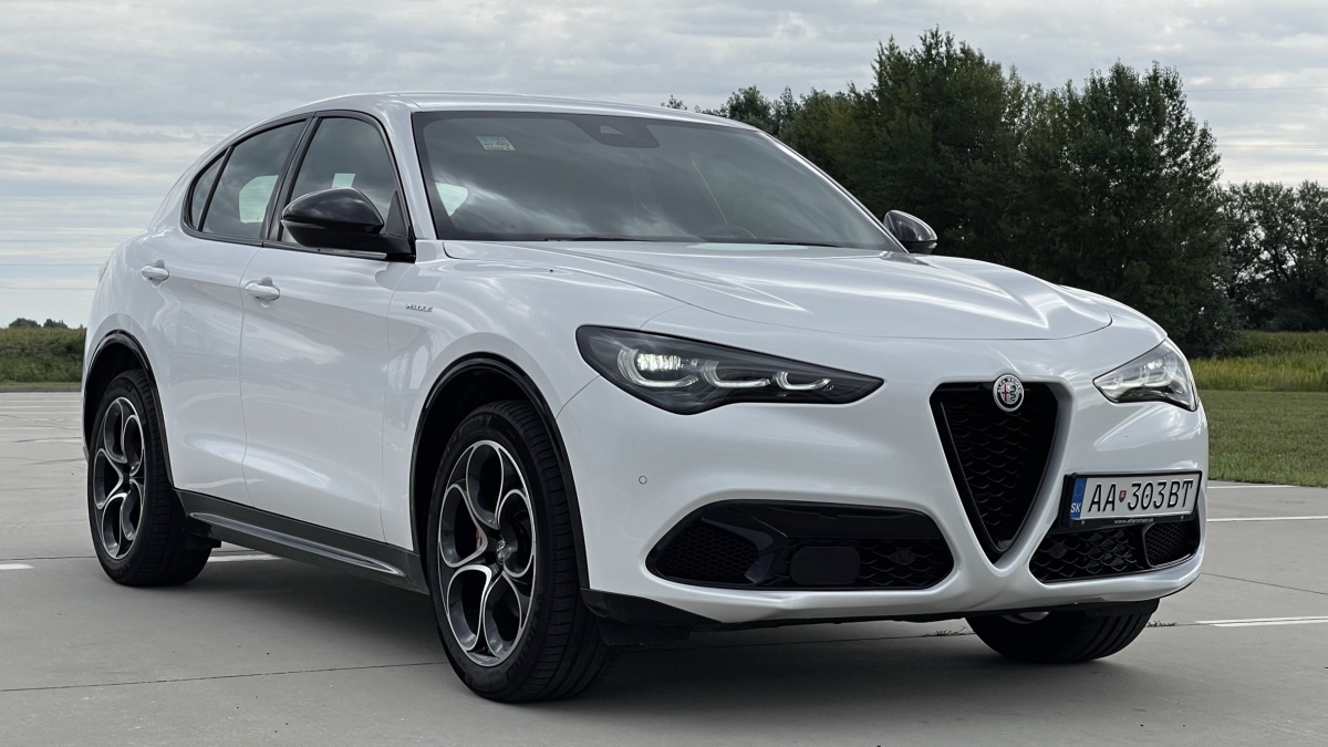 Alfa Romeo Stelvio 2.0 Turbo (2023)
