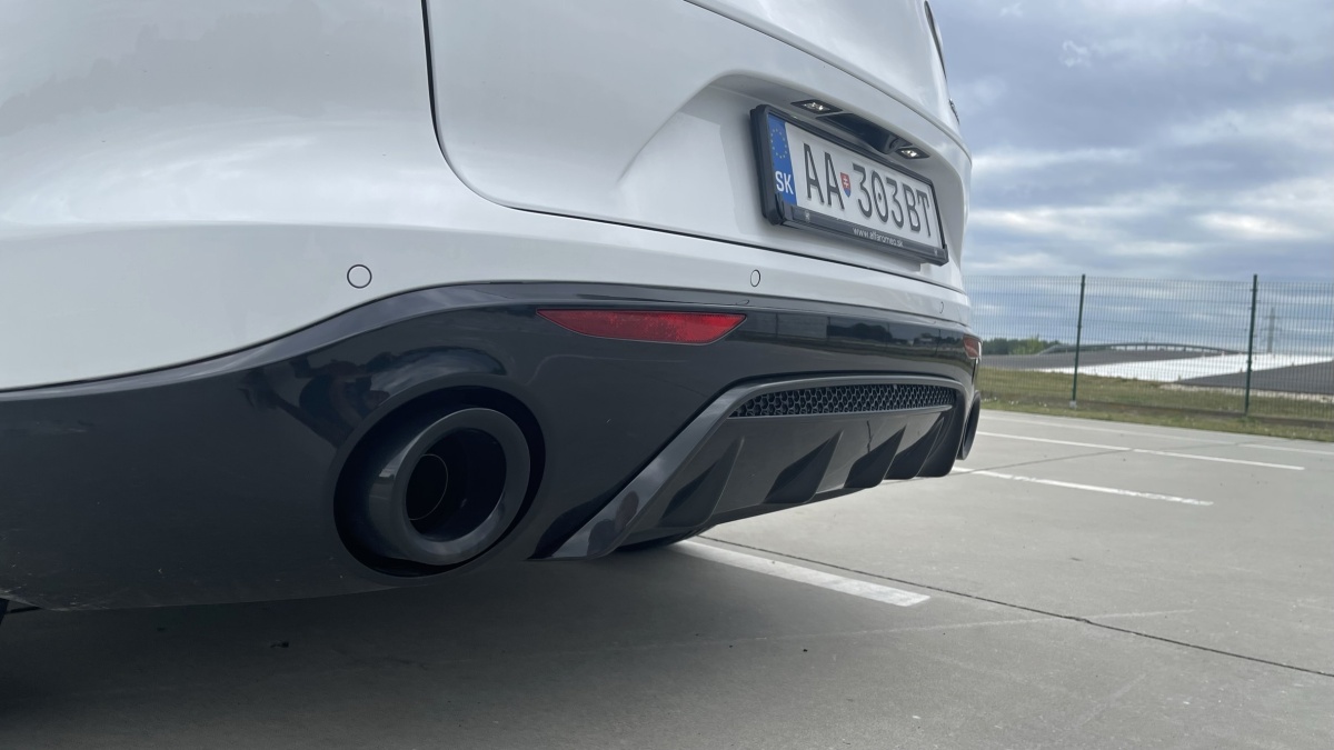 Alfa Romeo Stelvio 2.0 Turbo (2023)