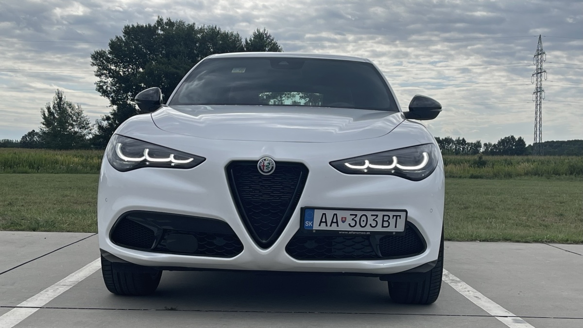 Alfa Romeo Stelvio 2.0 Turbo (2023)