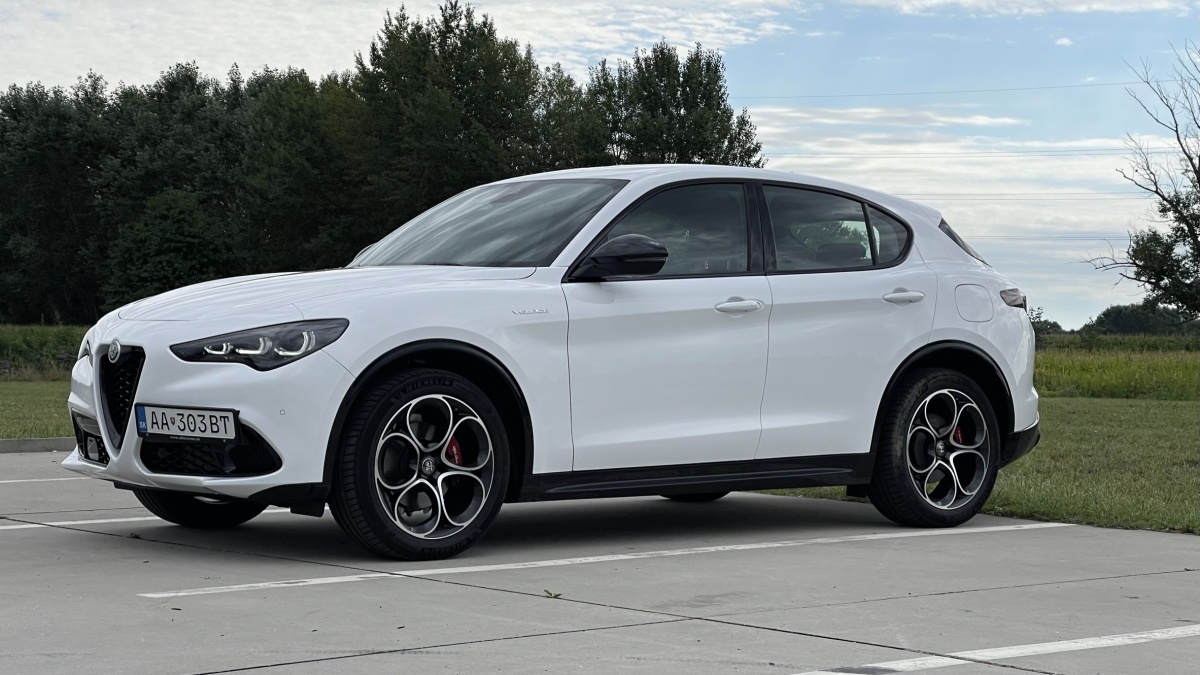 Alfa Romeo Stelvio 2.0 Turbo (2023)
