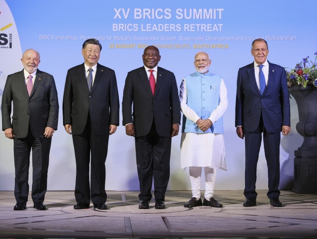 BRICS / Luiz Inacio Lula da Silva / Si Ťin-pching / Cyril Ramaphosa / Nárendra Módí / Sergej Lavrov /