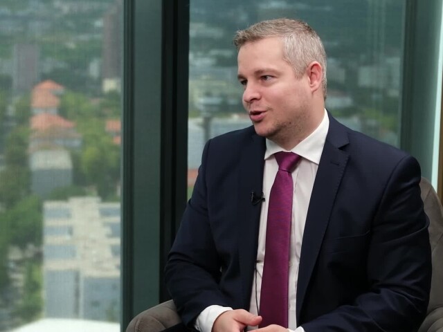 Michal Ilko, Ide o peniaze