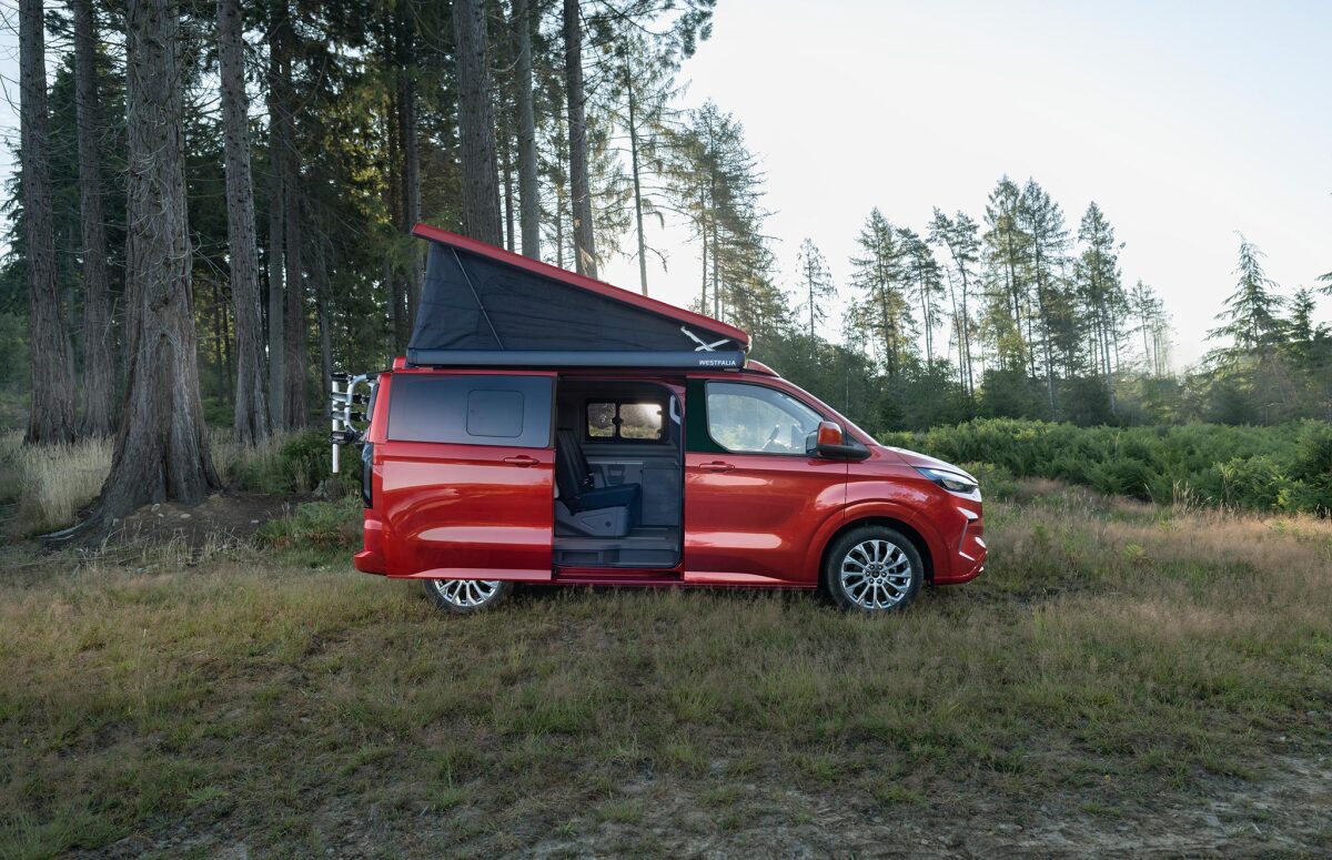 2023 FORD Transit Custom Nugget
