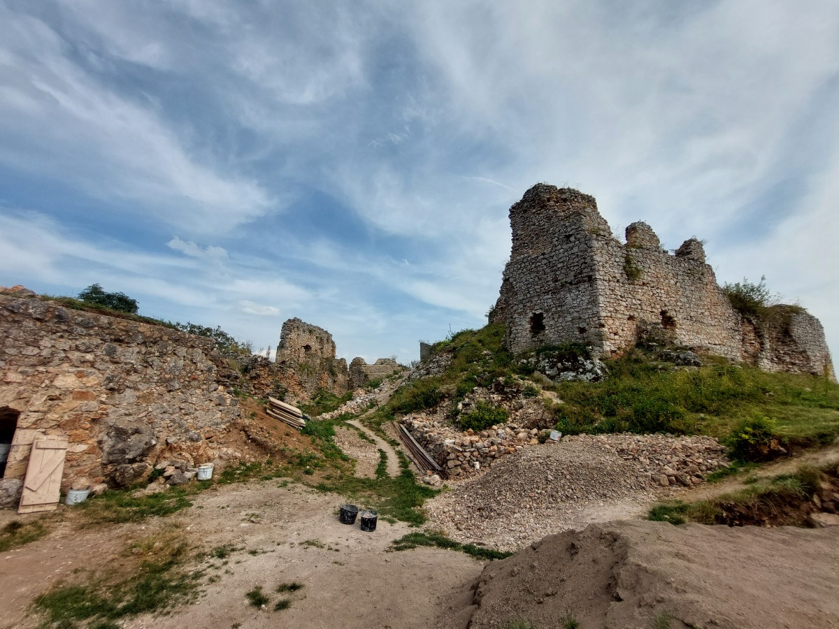 Hrad Turňa