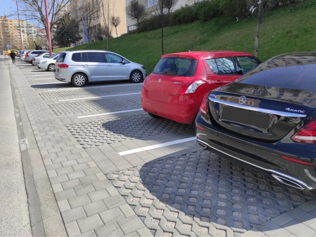 parkovanie trnava