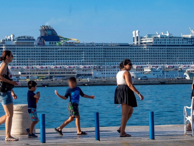 Výletná loď / Norwegian Epic /